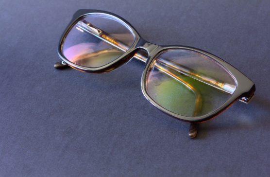 Anti glare glasses for blue rays
